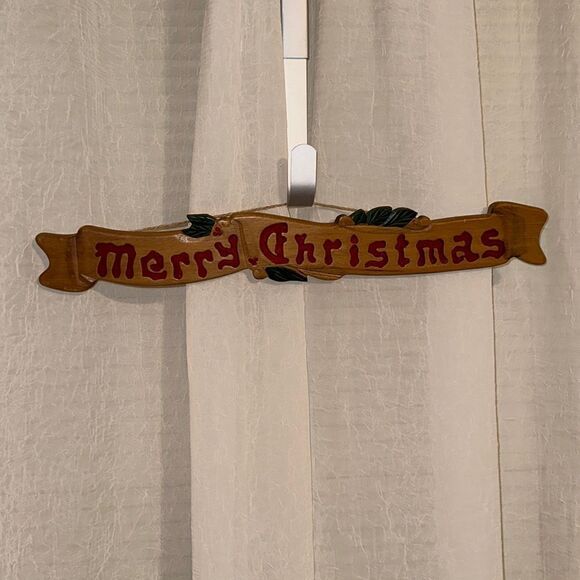 Vintage Handmade Chiseled Wood “Merry Christmas” Sign Tan Red Green - Picture 1 of 10
